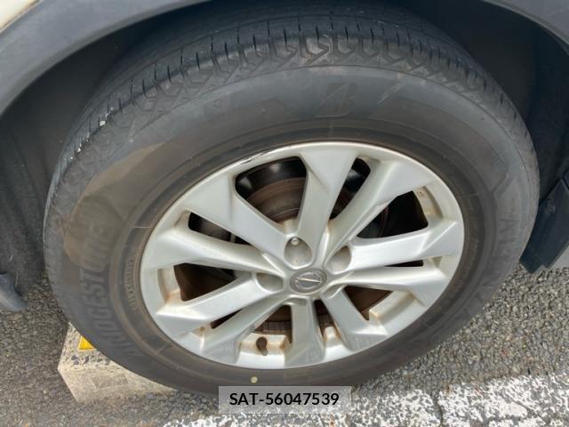 Nissan X-TRAIL 2014-03 8434857-3