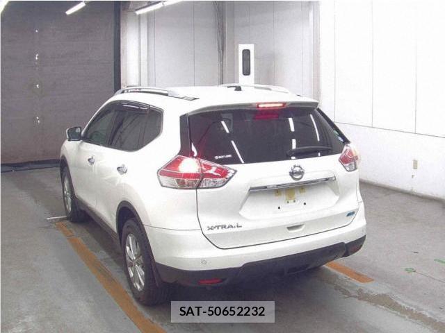 Nissan X-TRAIL 2015-12 8435079-1