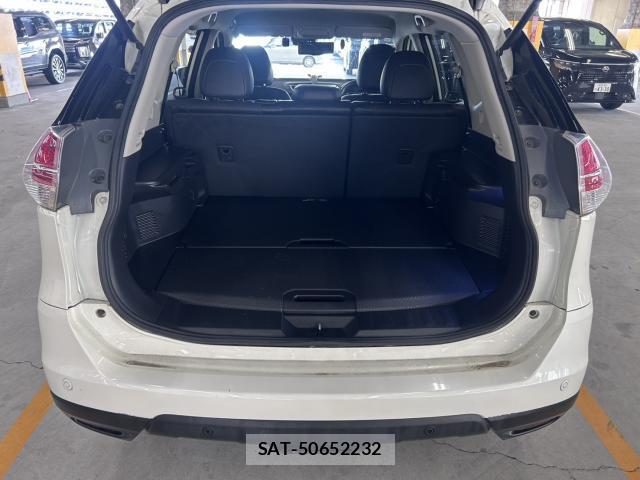 Nissan X-TRAIL 2015-12 8435079-17