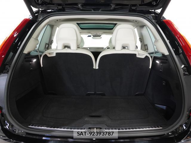Volvo XC90 2023-07 8434210-15