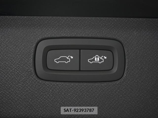 Volvo XC90 2023-07 8434210-17