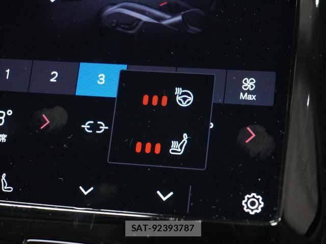 Volvo XC90 2023-07 8434210-7