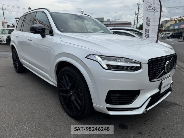 Volvo XC90 2023-04 8434257-11