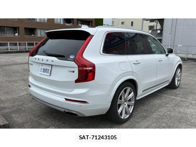Volvo XC90 2018-12 8434528-12