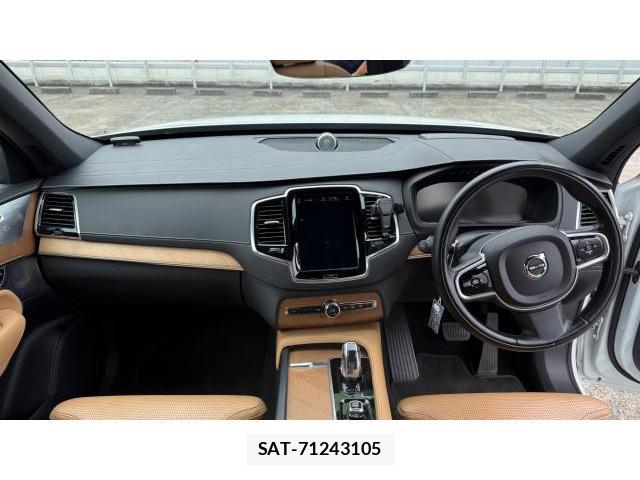 Volvo XC90 2018-12 8434528-4