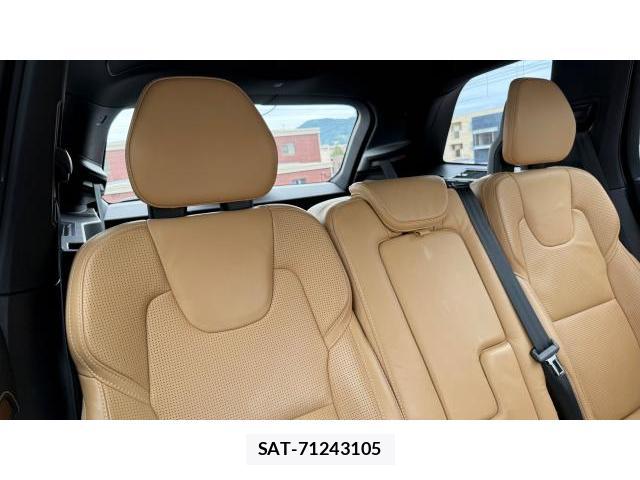 Volvo XC90 2018-12 8434528-6