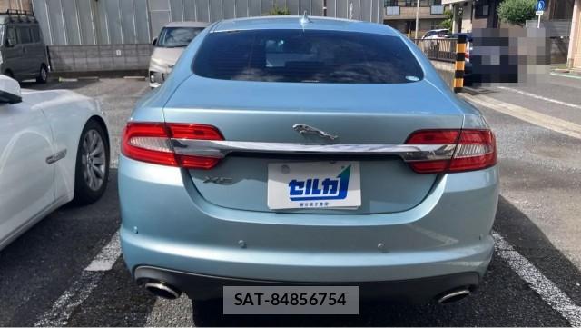 Jaguar XF 2013-09 8434656-1