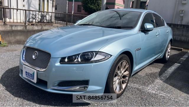 Jaguar XF 2013-09 8434656-11