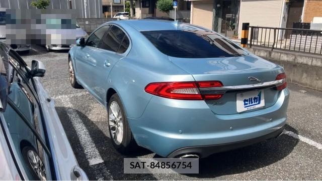 Jaguar XF 2013-09 8434656-12
