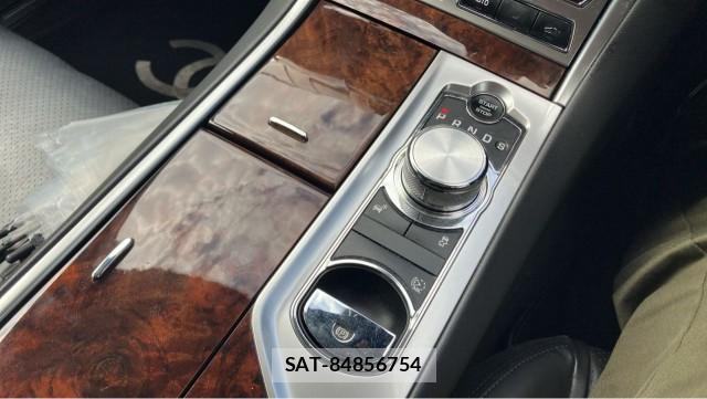 Jaguar XF 2013-09 8434656-14