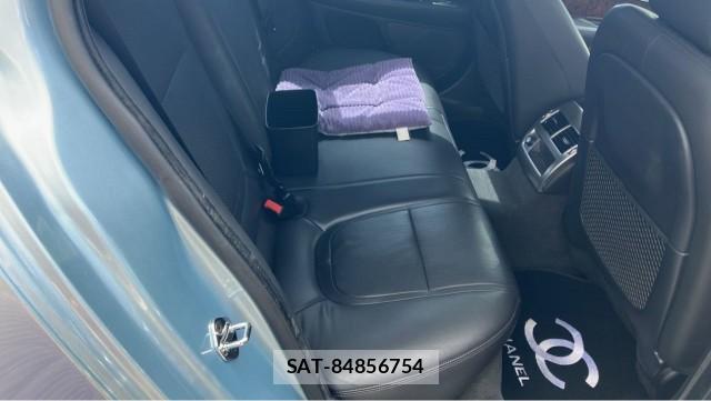 Jaguar XF 2013-09 8434656-6