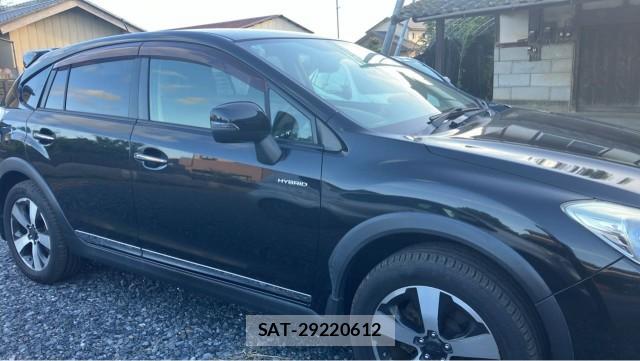 Subaru XV HYBRID 2014-01 8434718-10