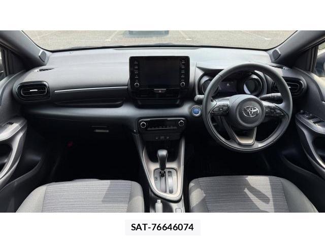 Toyota YARIS 2022 8434533-4