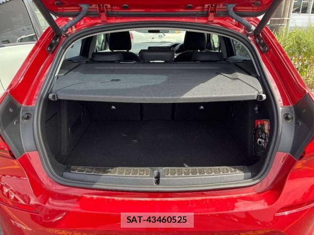 Bmw 1 SERIES 2021-07 8547918-7