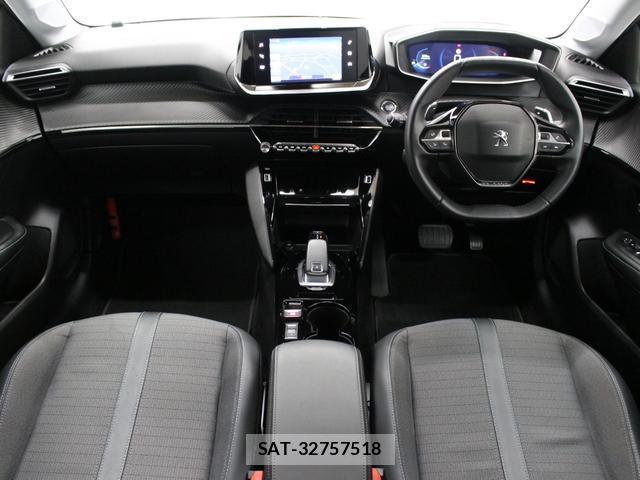 Peugeot 208 2021-06 8550094-4