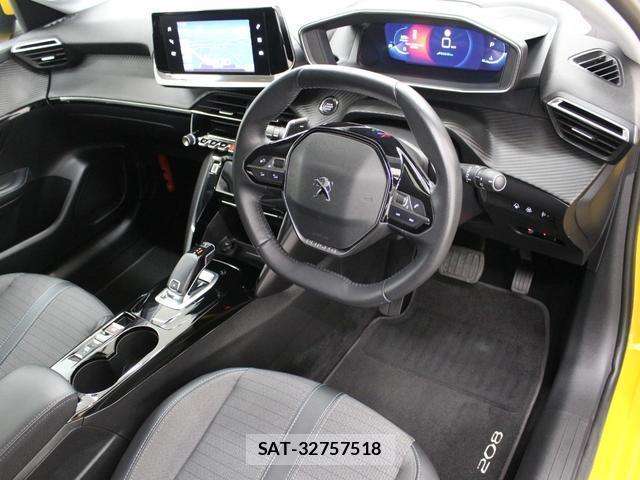 Peugeot 208 2021-06 8550094-9