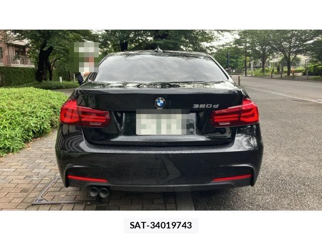 Bmw 3 SERIES 2018-03 8547932-1