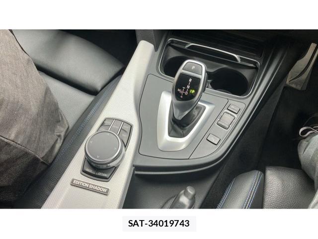 Bmw 3 SERIES 2018-03 8547932-14