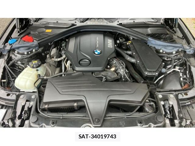 Bmw 3 SERIES 2018-03 8547932-7