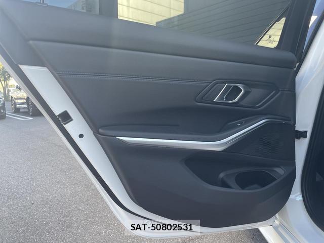 Bmw 3 SERIES 2024-01 8550617-8