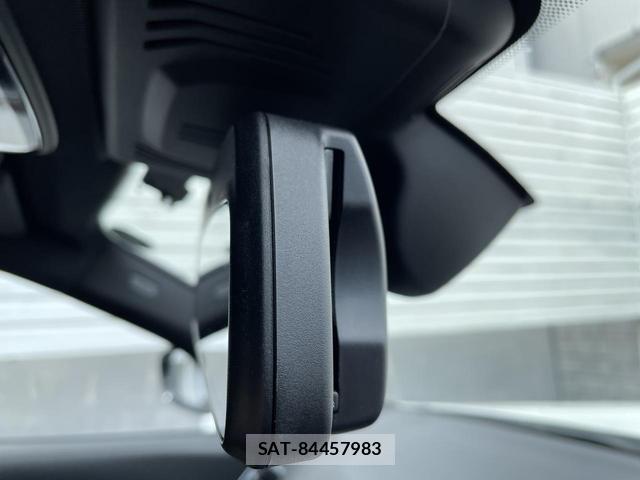 Bmw 3 SERIES 2021-09 8550623-16