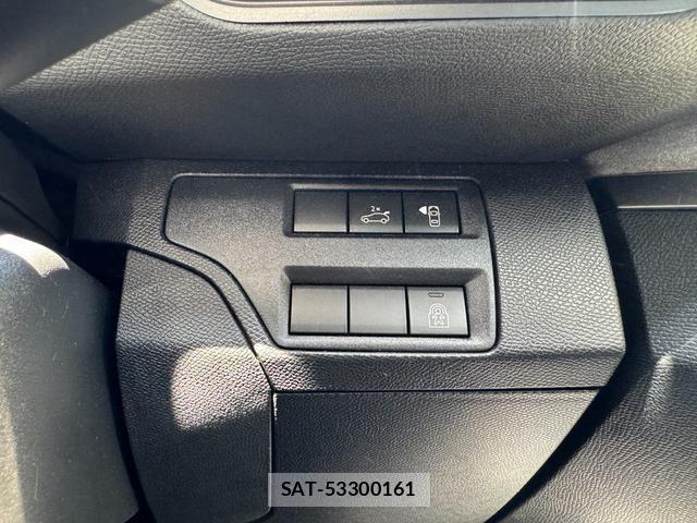 Peugeot 3008 2019-06 8550011-11