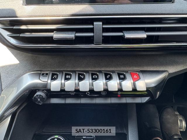 Peugeot 3008 2019-06 8550011-16