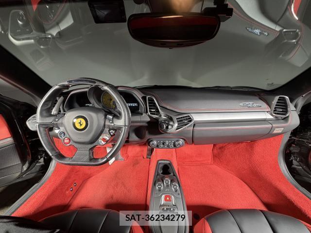 Ferrari 458 Italia 2011-08 8548712-5