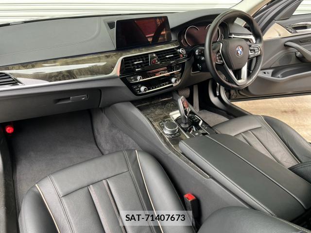 Bmw 5 SERIES 2018-02 8545942-7