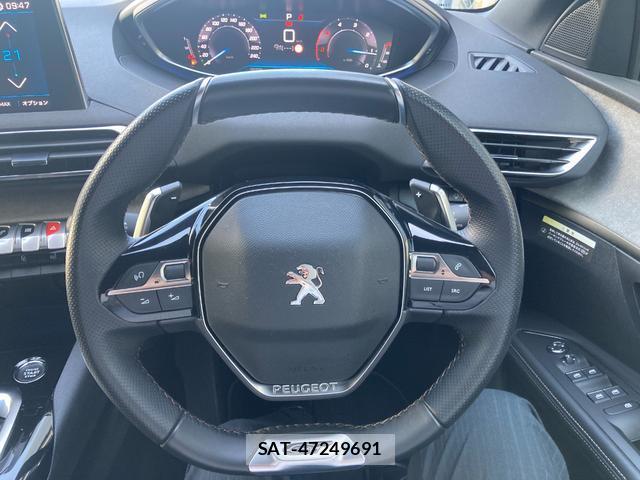 Peugeot 5008 2022-06 8550010-10