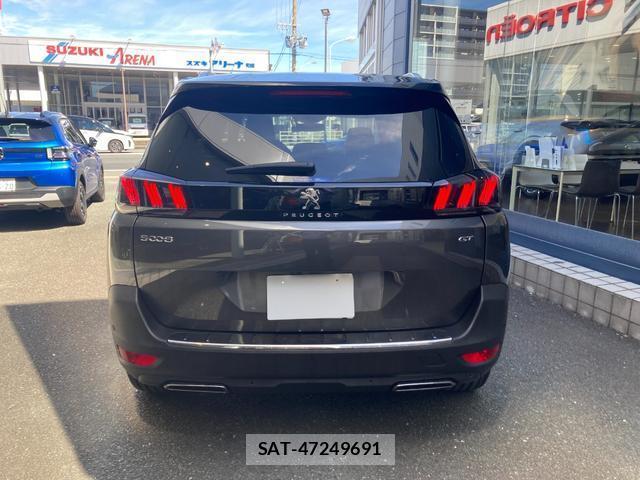 Peugeot 5008 2022-06 8550010-2