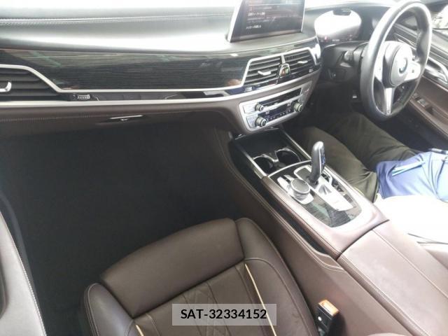 Bmw 7 SERIES 2021-03 8547830-2