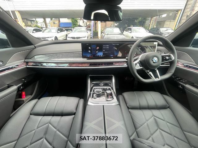 Bmw 7 SERIES 2026-03 8549455-1