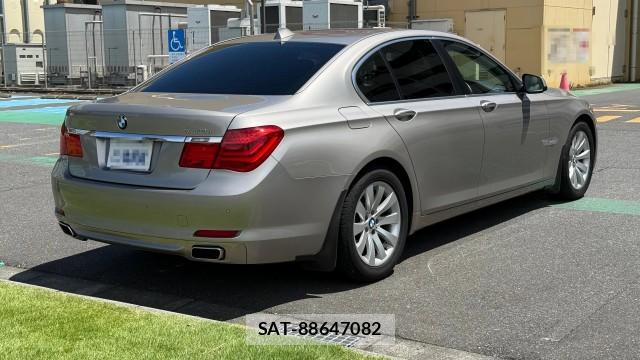 Bmw 7 SERIES 2012-06 8550338-11