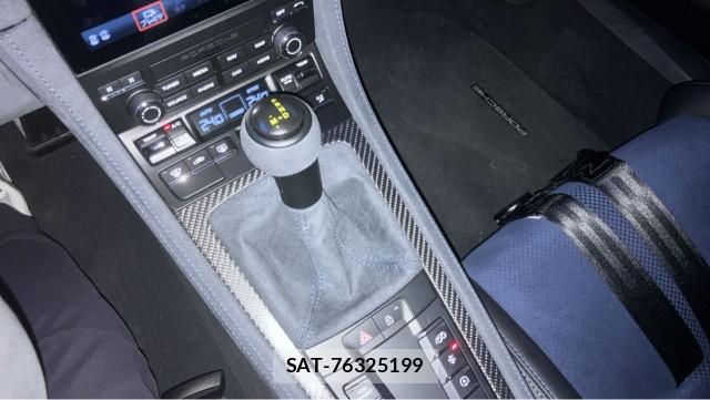 Porsche 718 Cayman 2025-11 8550322-14