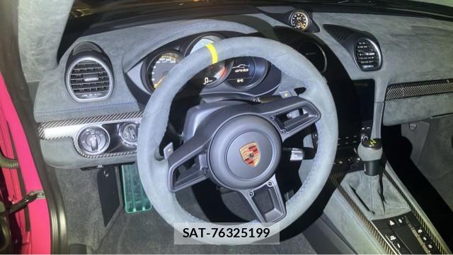 Porsche 718 Cayman 2025-11 8550322-16