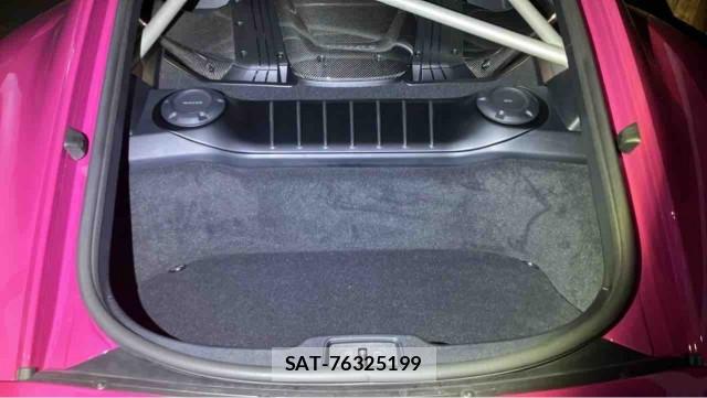 Porsche 718 Cayman 2025-11 8550322-17