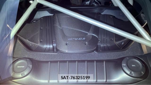Porsche 718 Cayman 2025-11 8550322-7