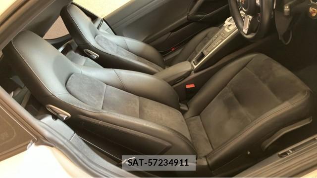 Porsche 718 Cayman 2021-02 8550393-5