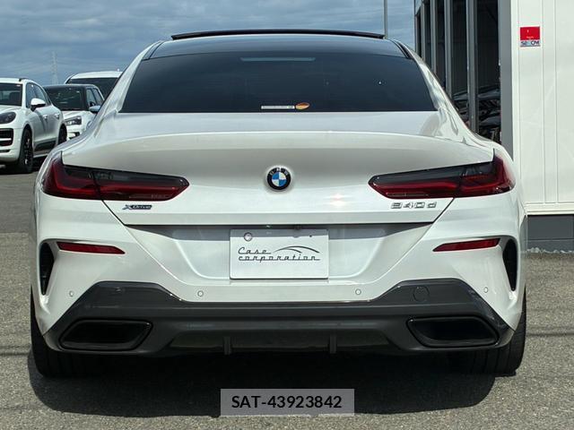 Bmw 8 SERIES 2020-12 8545930-1
