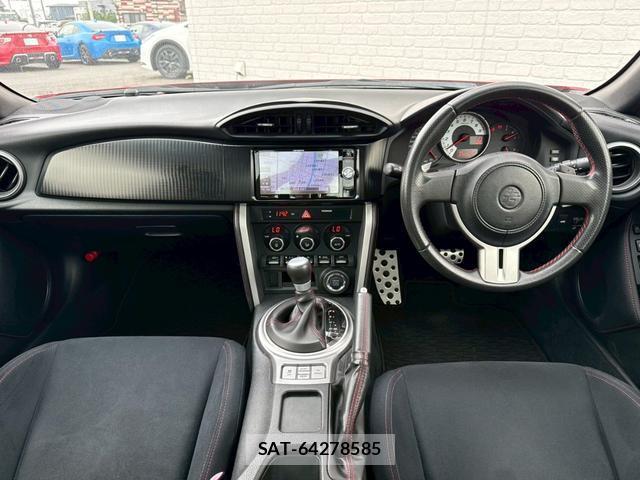 Toyota 86 2013-05 8545823-1