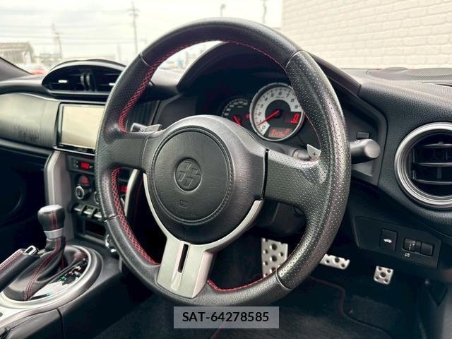 Toyota 86 2013-05 8545823-4