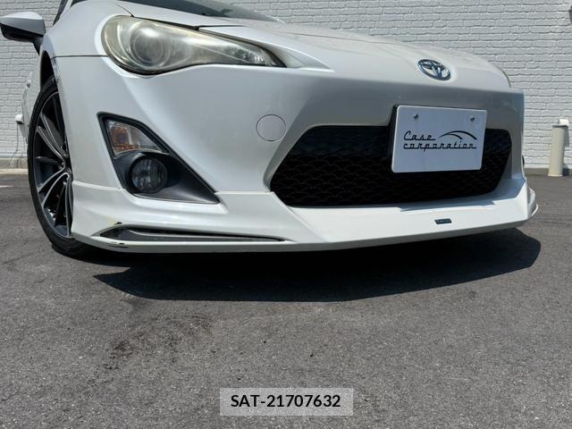 Toyota 86 2012-10 8545829-11