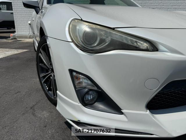 Toyota 86 2012-10 8545829-17