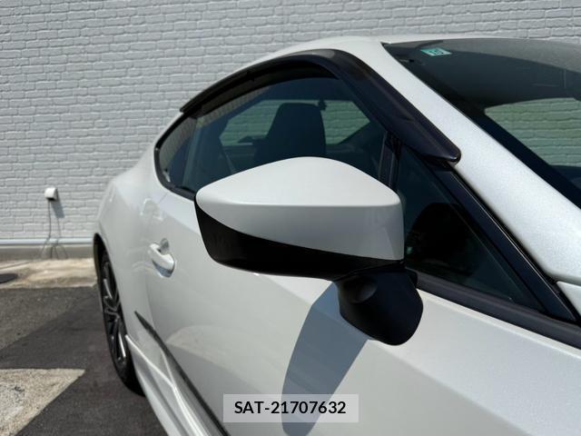 Toyota 86 2012-10 8545829-19