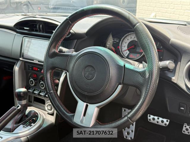 Toyota 86 2012-10 8545829-5