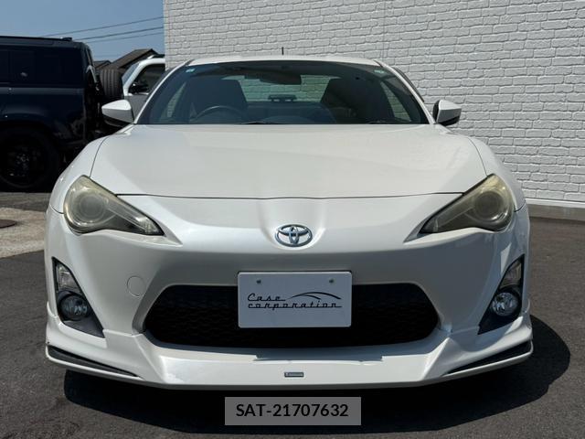 Toyota 86 2012-10 8545829-6