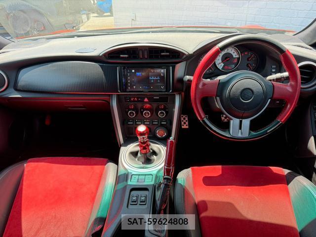Toyota 86 2013-02 8545832-1