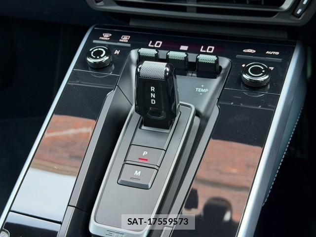 Porsche 911 2022-02 8546066-16