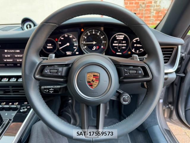 Porsche 911 2022-02 8546066-2